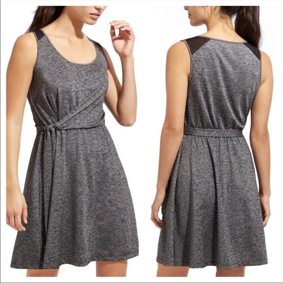 Athleta Dresses & Skirts - Athleta Sweet Saturday Wrap Dress